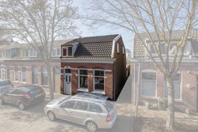 Woning van der Veldstraat 9 Lisse