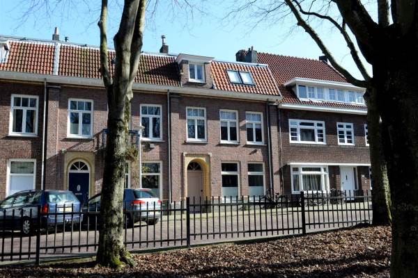 Woning Burg. de Hesselleplein 18 Heerlen