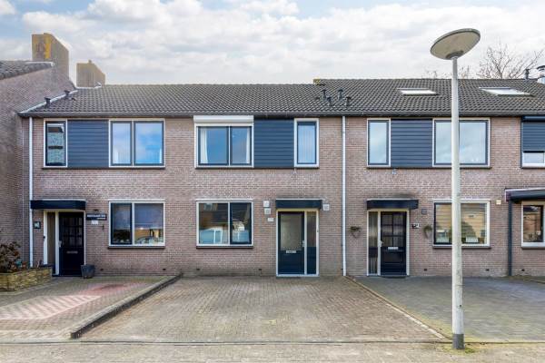 Woning Bandeliersberg 279 Roosendaal