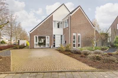 Woning Nelson Mandelastraat 23 Limbricht