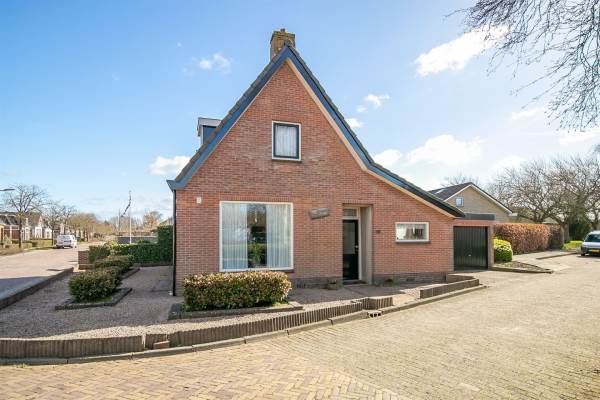 Woning Mieddyk 22 Menaam