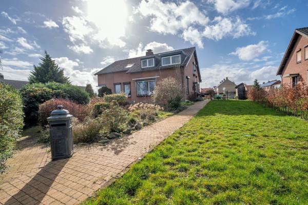 Woning Rijksweg 146 Velden