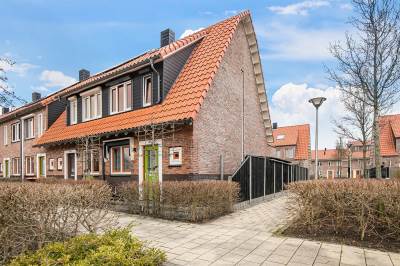 Woning Kees van Dongenlaan 15 Rhoon