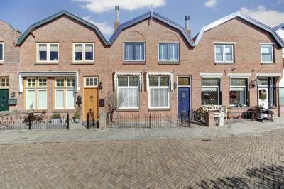 Woning Stationsweg 41 Geertruidenberg