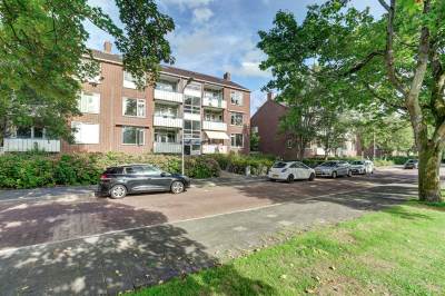 Woning W.H. van Leeuwenlaan 100 Delft