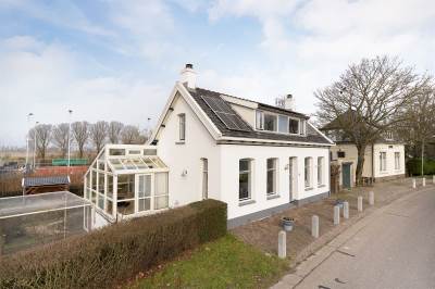 Woning Nieuwe Rijksweg 15 's-Heer Hendrikskinderen