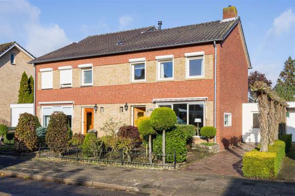 Woning Jacob van Ruysdaelstraat 4 Haaksbergen