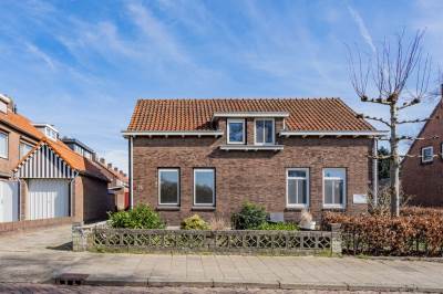 Woning Vincent van Goghstraat 12 Rijen