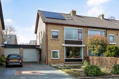 Woning Elisabeth Poststraat 10 Epe