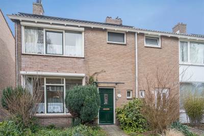 Woning Filips van Almondestraat 12 Best