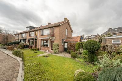 Woning Bernhardstraat 2 Rhoon