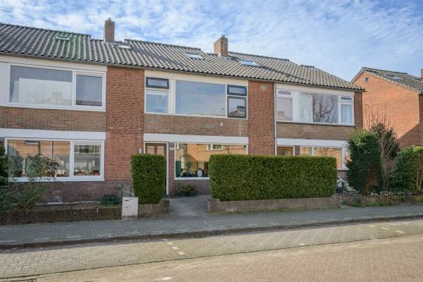 Woning Studiostraat 30 Huizen