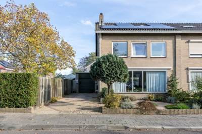 Woning Dorpsplein 1 Weurt