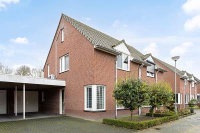 Woning Berkenhof 12 Grashoek