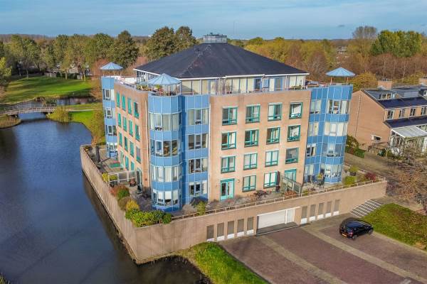 Woning Zomervlinderberm 82 Houten