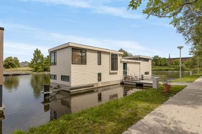 Woning IJsbaanpad 94B Amsterdam