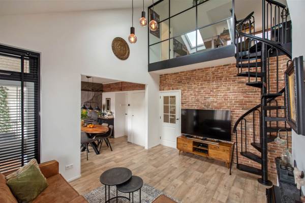Woning W.H. van Leeuwenlaan 76 Delft