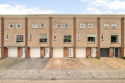 Woning Simone de Beauvoirstraat 93 Spijkenisse