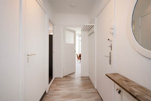 Woning Haarlemmermeerstraat 128I Amsterdam