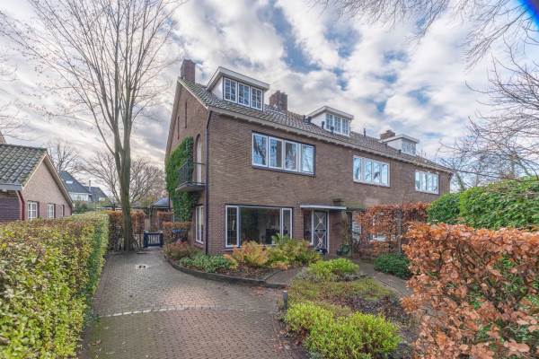 Woning van Ostadelaan 32 Naarden