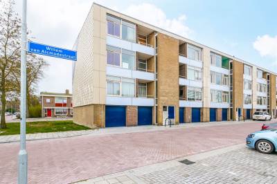 Garage Willem van Alcmadestraat 17 Den Helder