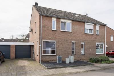Woning Burg Kurversstraat 104 Urmond