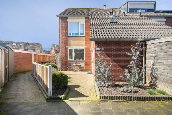 Woning Leeuwerik 42 Bunschoten-Spakenburg