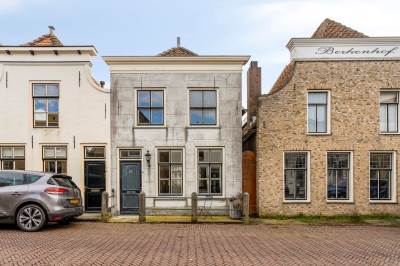 Woning Voorstraat 11 Stad aan 't Haringvliet