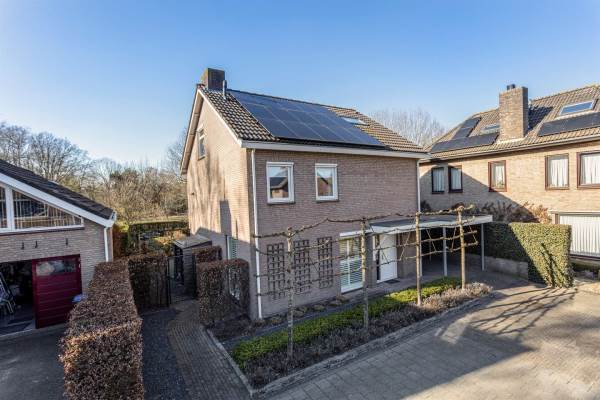 Woning Diamantdijk 133 Roosendaal