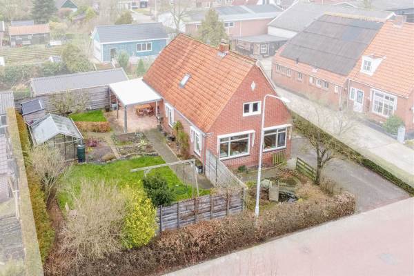 Woning Efterwei 1 Nes (Gem. Noardeast-Fryslân)