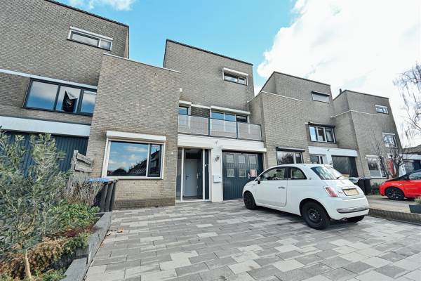 Woning Harriët Freezerstraat 96 Spijkenisse