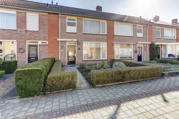 Woning burgemeester Wijniastraat 42 Denekamp