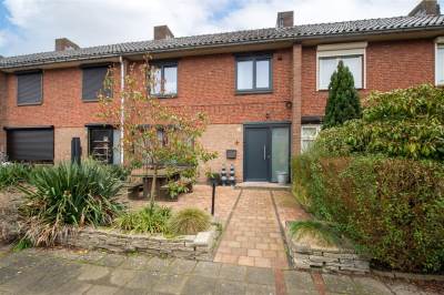 Woning Prunuslaan 19 Roosendaal