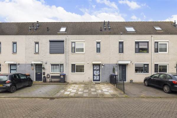Woning Van Doesburg-erf 73 Dordrecht