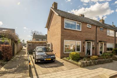Woning Seringenstraat 28 Oud-Beijerland