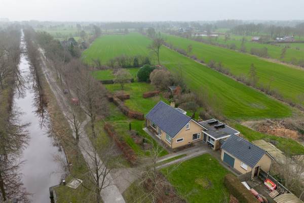 Woning Feartswâl 21 Harkema