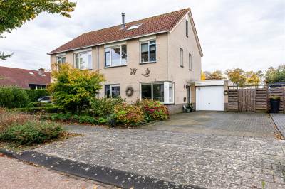 Woning A.J. Rennenstraat 18 Kraggenburg