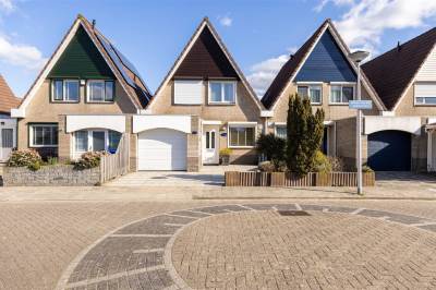 Woning Willem van der Zaanstraat 18 Hellevoetsluis