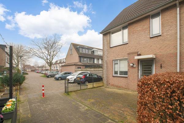 Woning Leeuwetand 73 Monnickendam