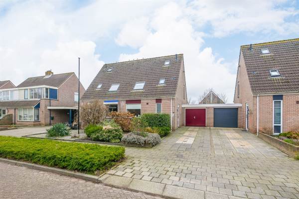 Woning Weth. Hooimeijerlaan 15 Anna Paulowna