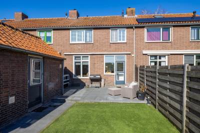 Woning Wethouder Van den Bergplein 4 Bergambacht