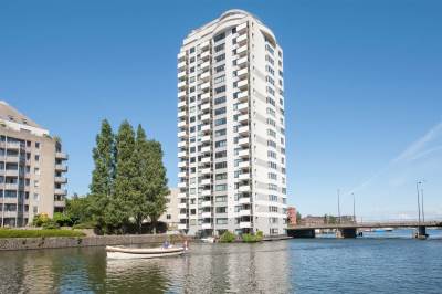 Woning C. van Eesterenlaan 348 Amsterdam