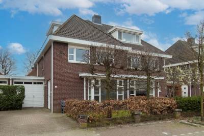 Woning Drossaard van der Willigenhof 12 Tilburg
