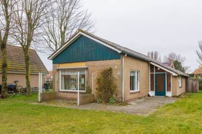 Woning Meester van Douwenweg 1 Hollum