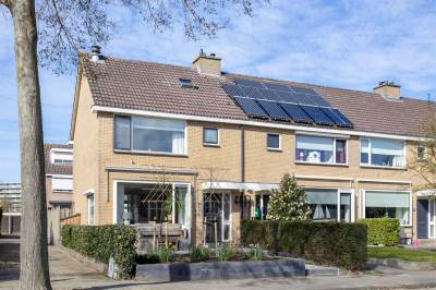Woning Adriaan van Ostadelaan 22 Alblasserdam