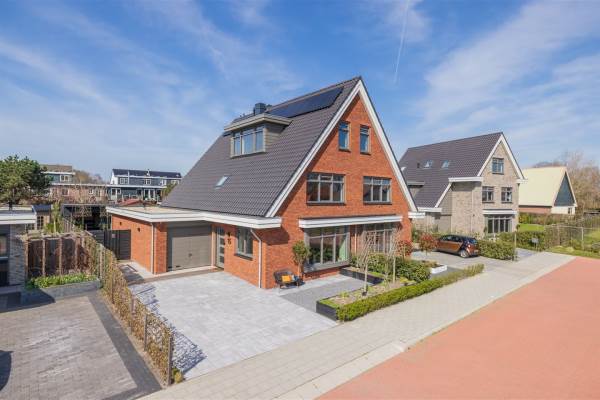 Woning Pauwhof 15 Zwaanshoek