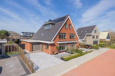 Woning Pauwhof 15 Zwaanshoek
