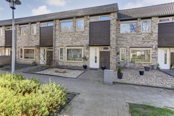 Woning Röntgenhof 31 Hoogeveen