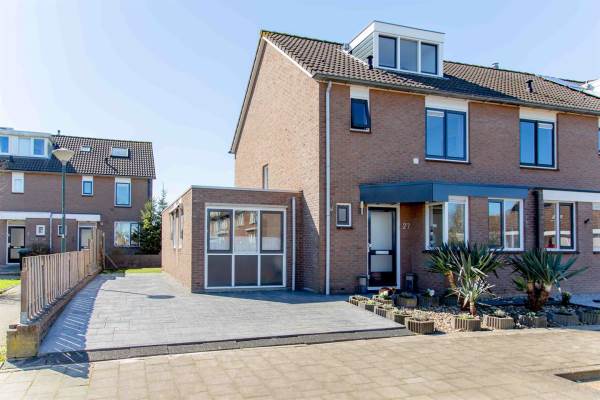 Woning Elzenlaan 27 Zegveld