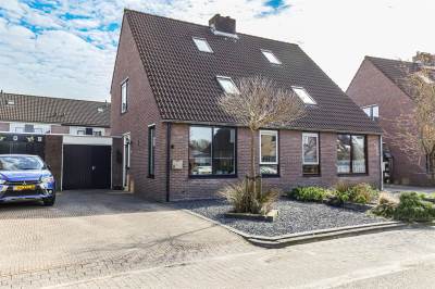 Woning Blauwborg 8 Winsum (GR)